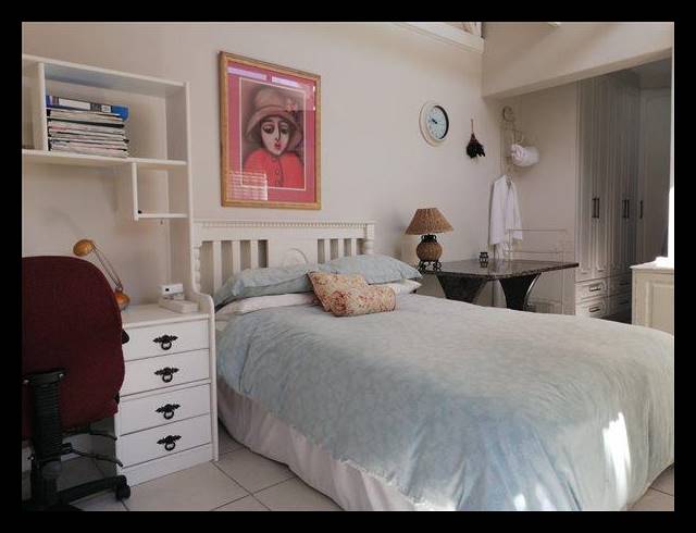 5 BEDROOM HOUSE FOR SALE IN MEER EN SEE